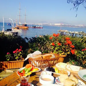  Проживание в семье Tuzla Yacht Club